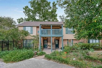 Building Photo - 8277 Kingsbrook Rd