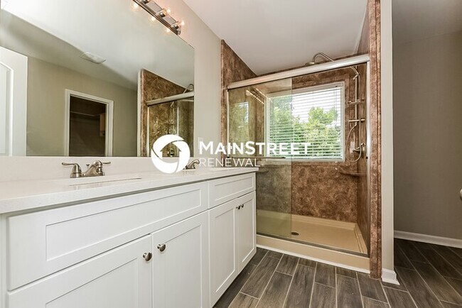 Building Photo - 3 Bedroom Pet-Friendly Home in Hampton, GA with Main Street Renewal