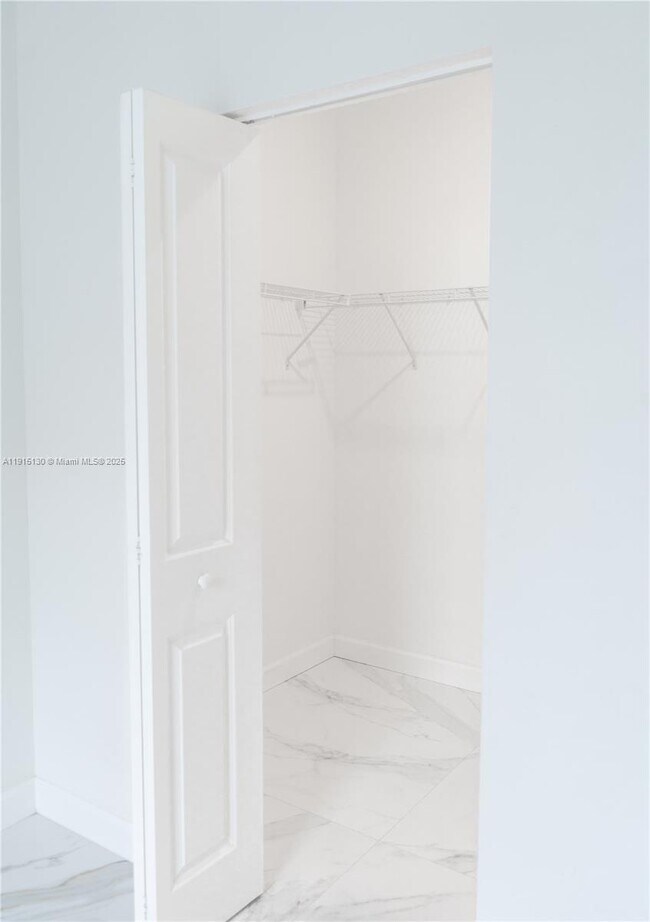 Building Photo - 16144 SW 148th Pl