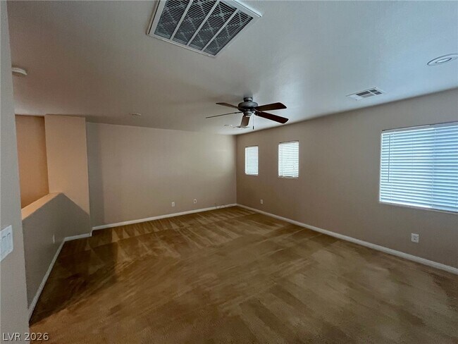 Building Photo - 933 Purdy Lodge St