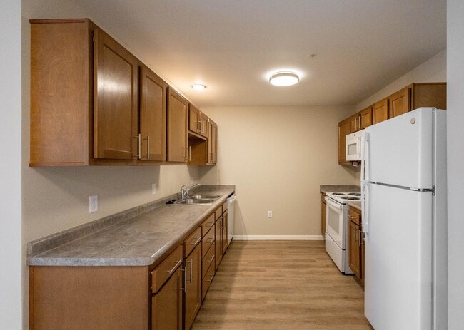 Building Photo - Columbus Renaissance Housing I