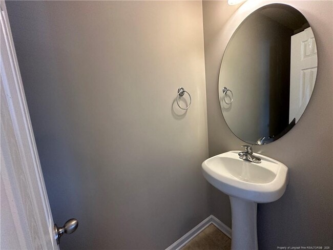 Building Photo - 240 Collinwood Dr