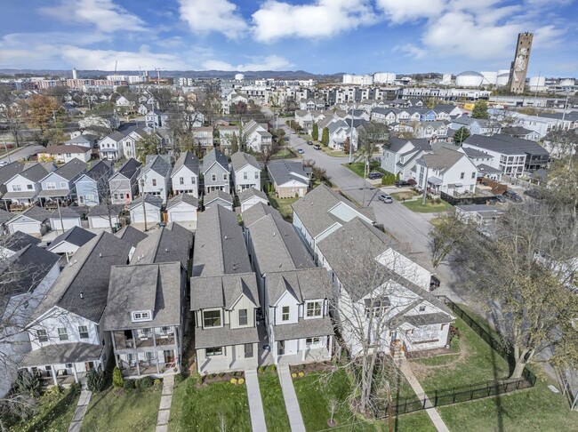 Building Photo - Gorgeous new build in The Nations. Move in...