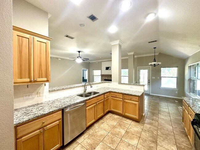 Building Photo - 15308 Morgan Creek Ct