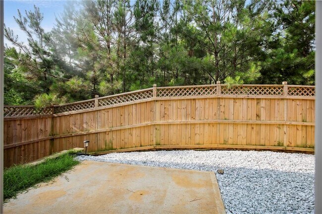 Building Photo - 212 Ridge Valley Dr