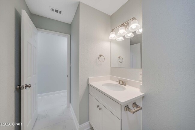 Building Photo - 234 Marlin Cir