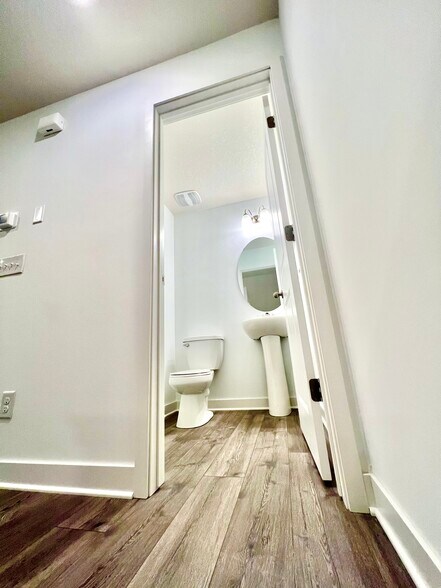 Building Photo - 11204 Balsam Pointe Trl