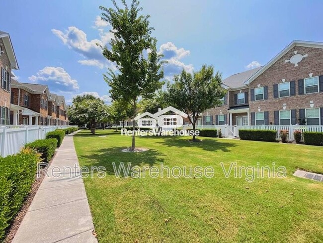 Building Photo - 1128 Winsford Ln