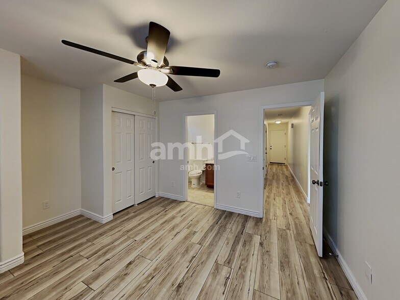 Building Photo - 31491 N Cactus Dr