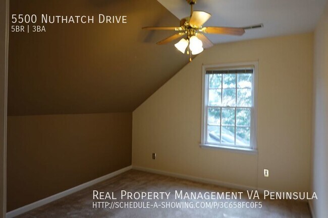 Building Photo - Spacious 5 bedrooms house in Rolling Woods...