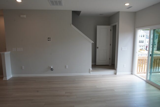 Building Photo - 2709 Hunter Woods Dr