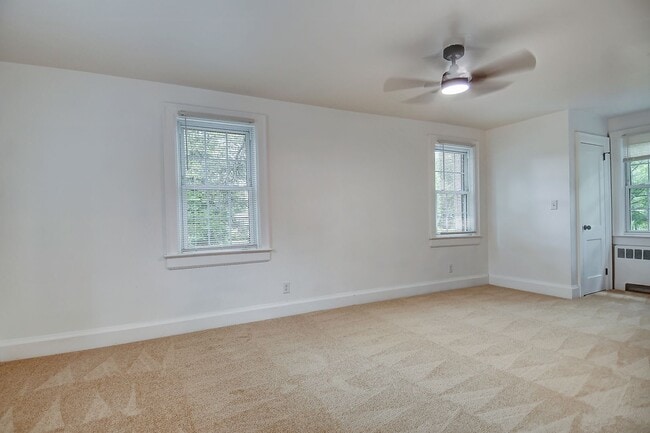 Building Photo - FOR RENT- PORTSMOUTH!