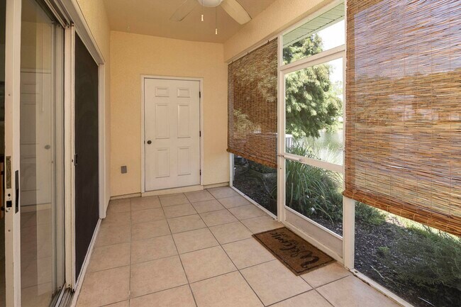 Building Photo - 175 Bayberry Cir