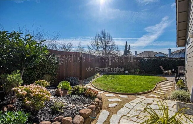 Building Photo - 217 Foulkstone Way