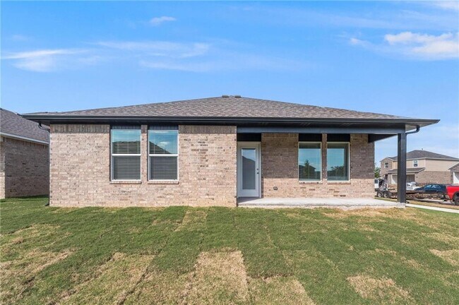 Building Photo - 4651 W Aurora St