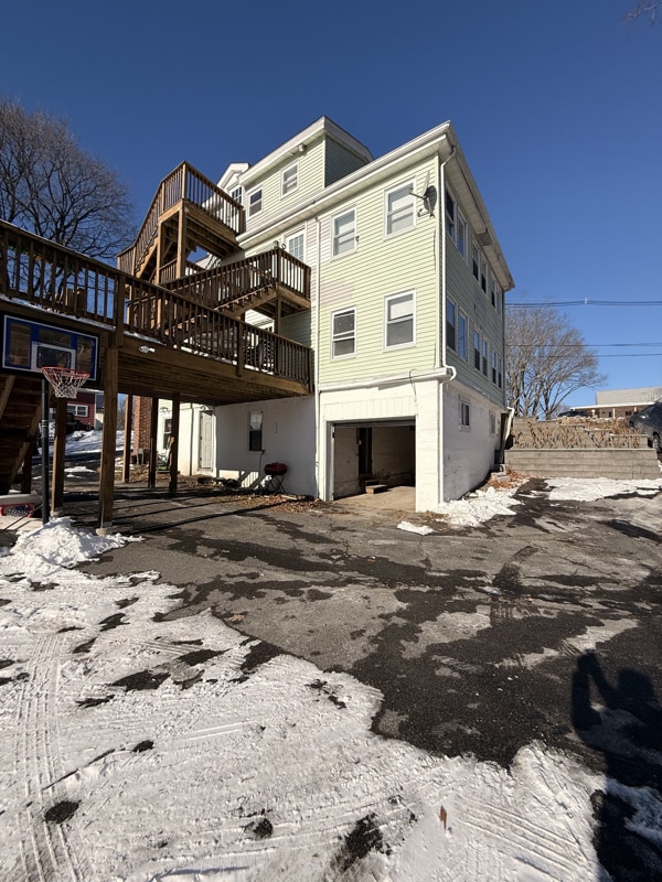 Building Photo - 187 Beach St