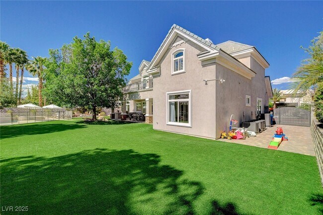 Building Photo - 1266 Imperia Dr