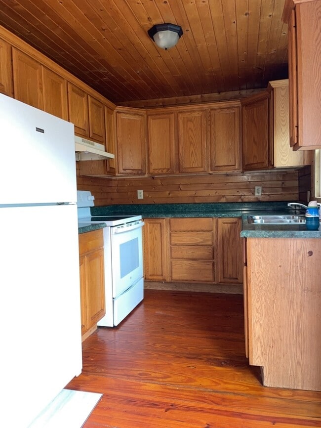 Building Photo - Piedmont Home for Rent