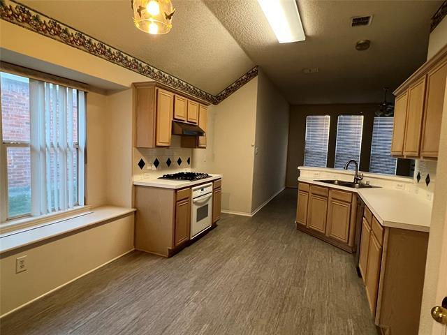 Building Photo - 3021 Mill Ridge Dr
