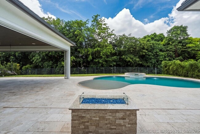 Building Photo - 17130 Magnolia Estates Dr
