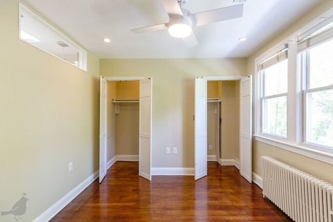 Building Photo - Light-Filled Two Bedroom Home in Hill East...