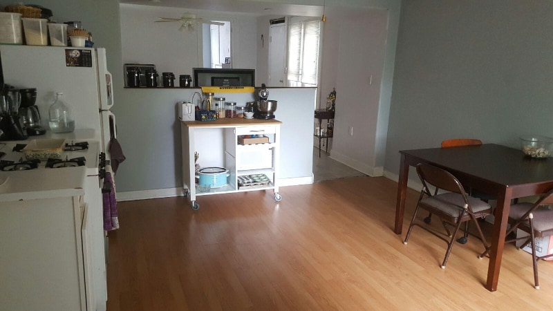 Building Photo - 320 W Sycamore St