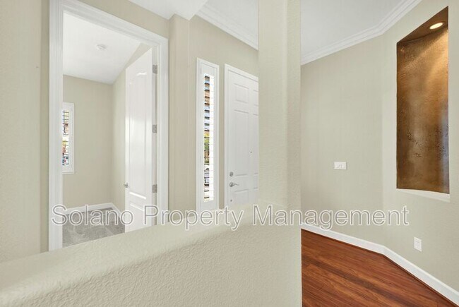 Building Photo - 949 Lancaster St