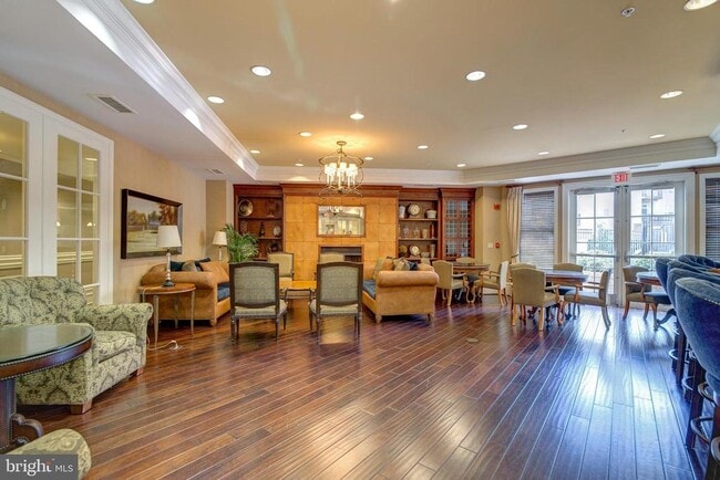 Building Photo - 2665 Prosperity Ave