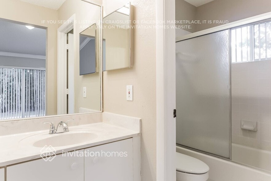 Building Photo - 4266 Greenbriar Ln