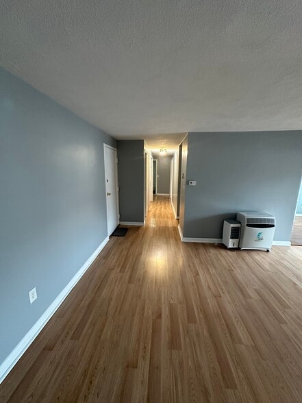 Building Photo - 31 Jones Ter