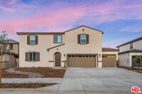 Building Photo - 2311 Blue Elm Rd