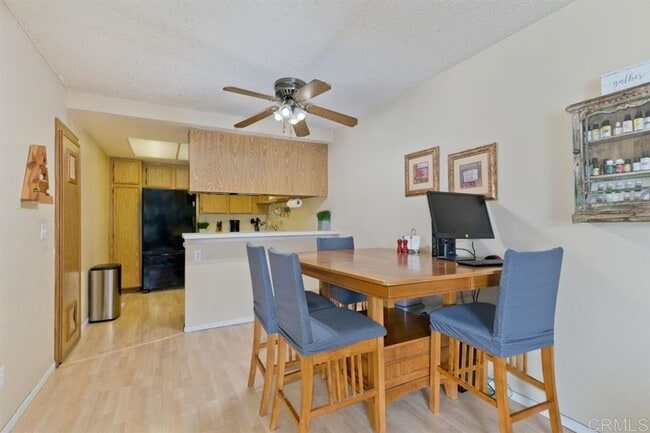 Building Photo - 10235 Bell Gardens Dr
