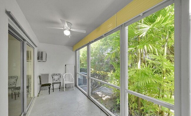 Building Photo - 2115 NE 42nd Ct