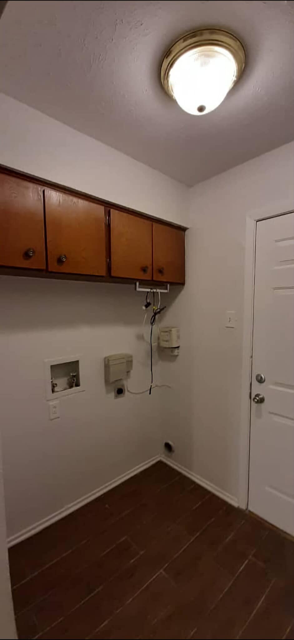 Building Photo - 2207 Montclair Dr