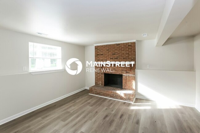 Building Photo - 5013 Split Oak Dr