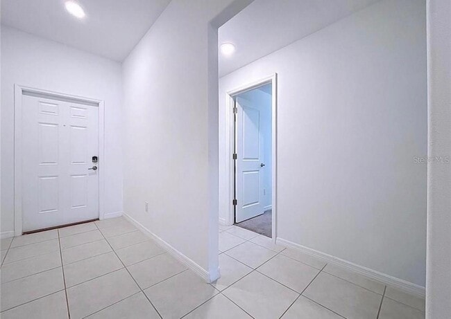 Building Photo - 6557 Bar S Bar Trl