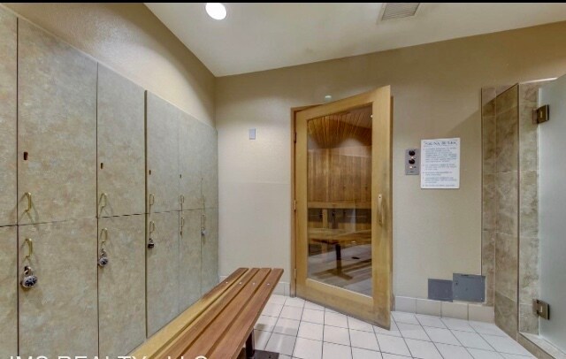 Building Photo - 210 E Flamingo Rd