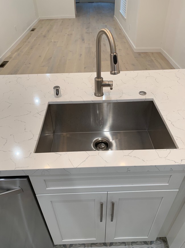 Sink - 42 Navy St