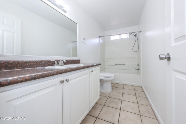 Building Photo - 8873 E Rose Tree Dr
