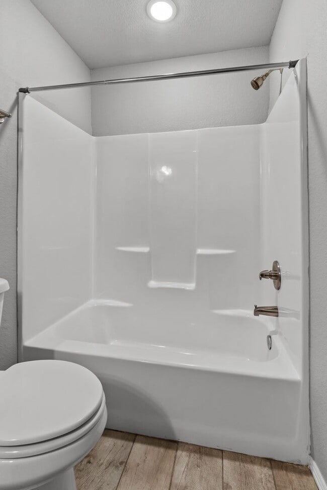 Building Photo - Rupple Meadows - 4 bed / 4 bathroom Coming In April