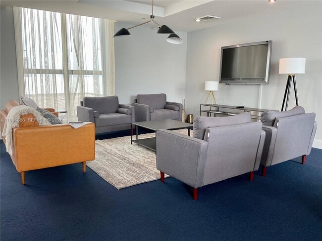 Building Photo - 140 S Dixie Hwy