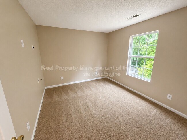 Building Photo - 7 Loblolly Ct