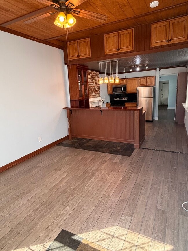 Building Photo - 1BD/1BA in Bayou St. John