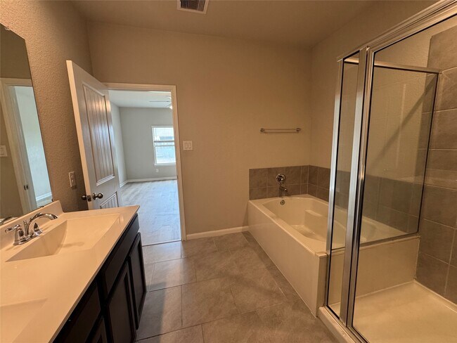 Building Photo - 3507 Sicily Island Ln