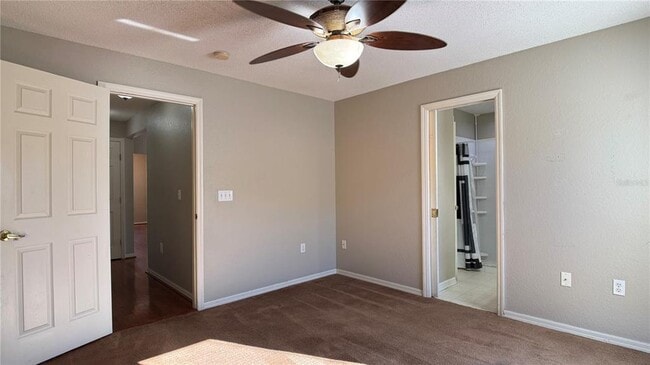 Building Photo - 717 Westwinds Dr
