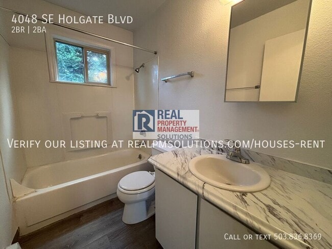 Building Photo - 4048 SE Holgate Blvd