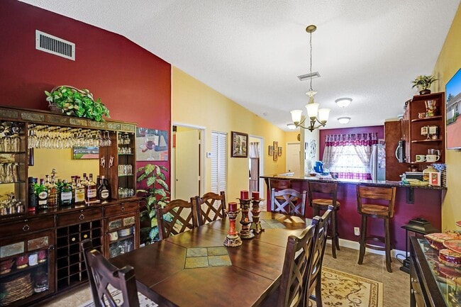 Building Photo - Beautiful 2BR/2BA WITH GARDEN VIEW in the Hear of Boca (55+ community)