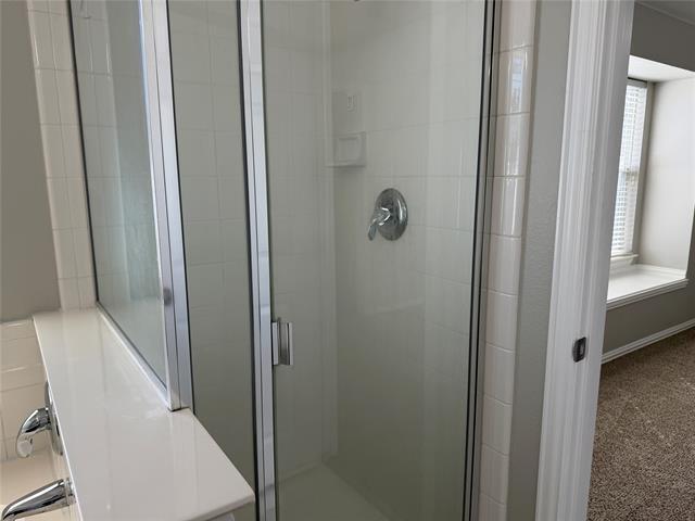 Building Photo - 523 Hilltop Dr