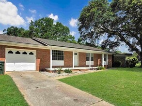 Building Photo - 4547 Marseille Dr