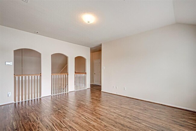 Building Photo - 15131 Live Oak Bend Way